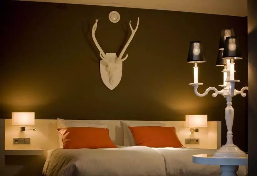 Deluxe Suite, Van Der Valk Hotel Apeldoorn   De Cantharel