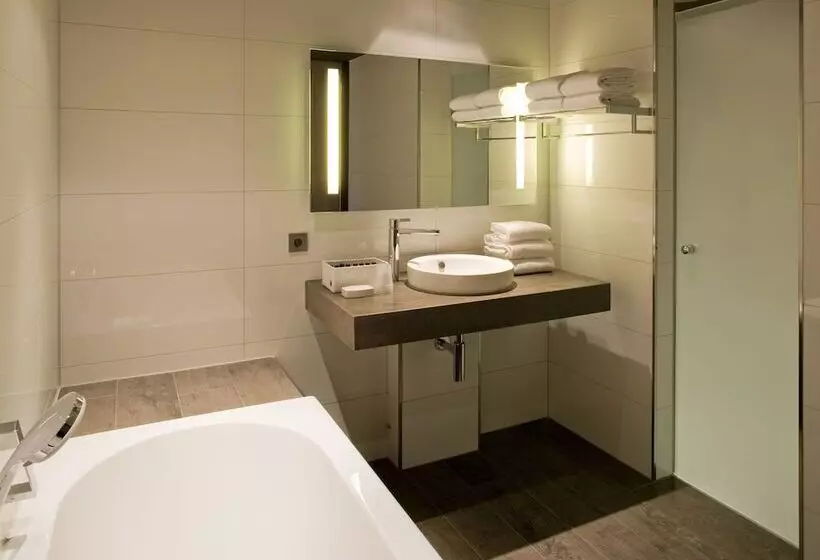 Family Room, Van Der Valk Hotel Apeldoorn   De Cantharel