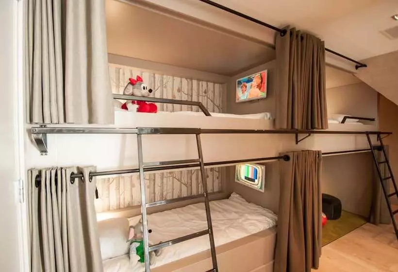 Family Suite, Van Der Valk Hotel Apeldoorn   De Cantharel