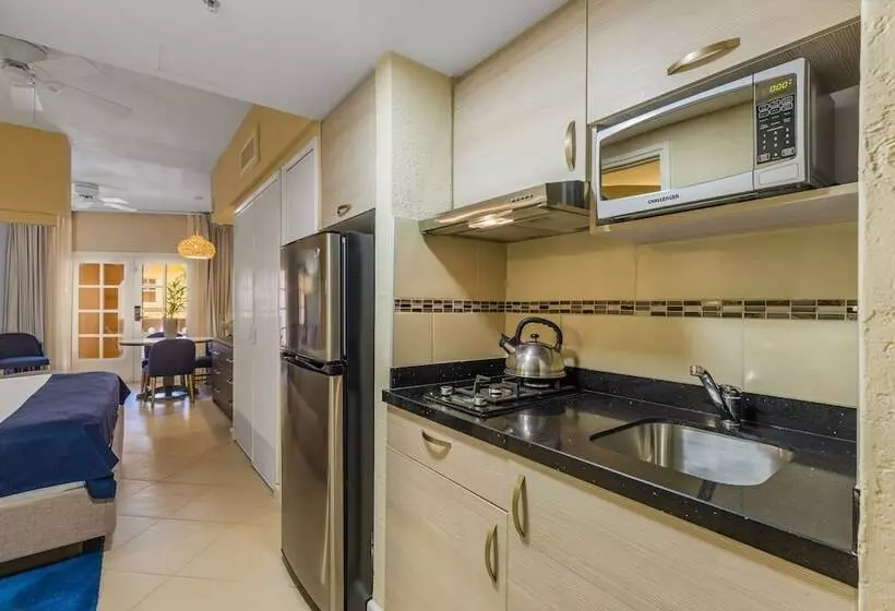 استودیوی استاندارد, Playa Linda Beach Resort