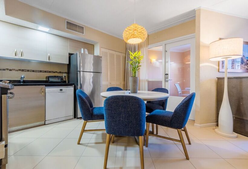 سوییت, Playa Linda Beach Resort