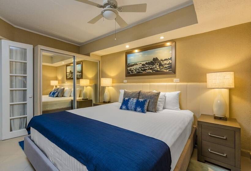 سوییت, Playa Linda Beach Resort