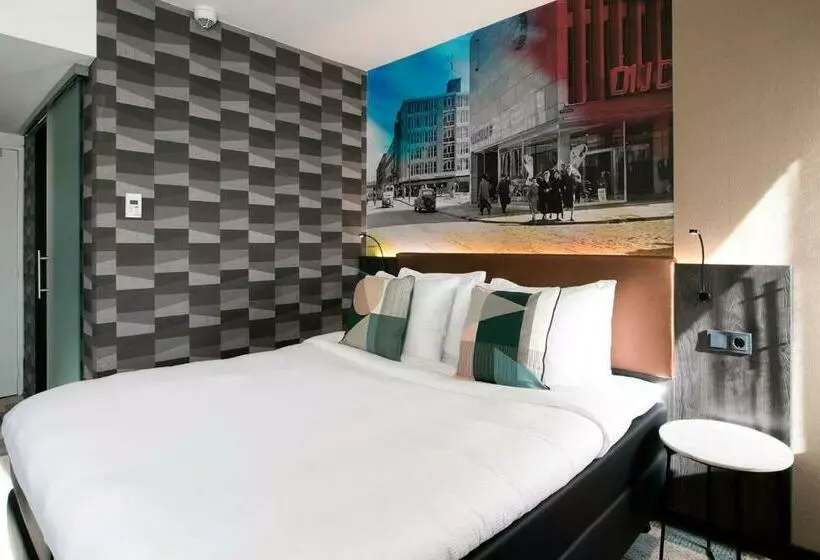 اتاق استاندارد با بالکن, Savoy Hotel Rotterdam