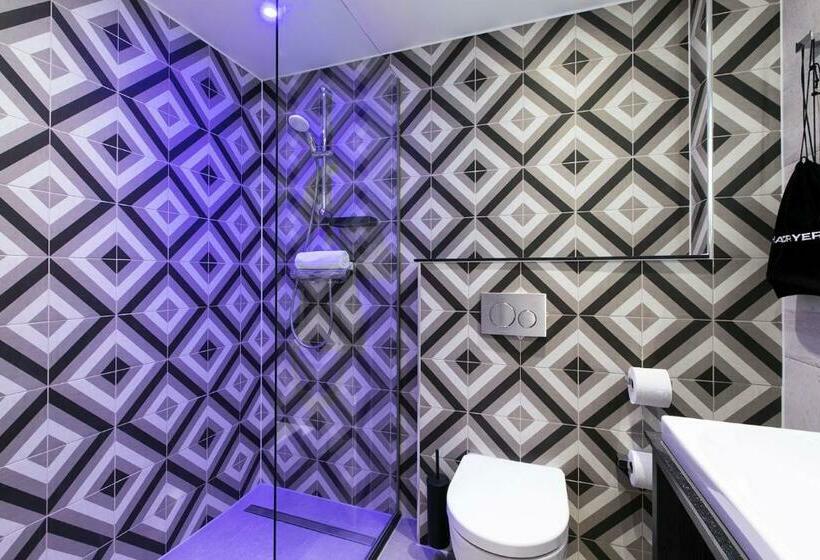 标准间带阳台, Savoy Hotel Rotterdam