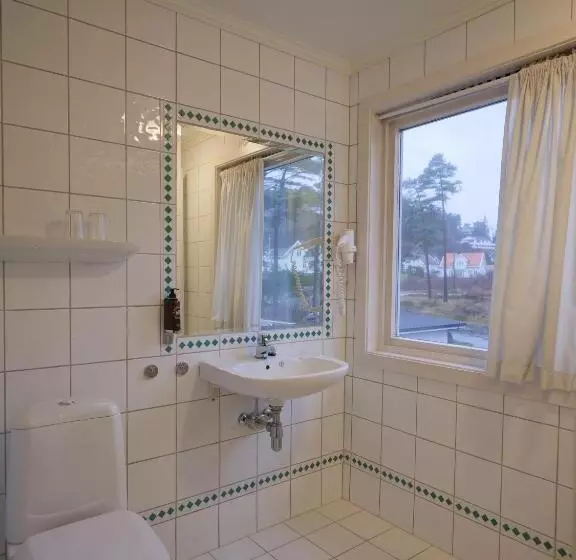 スタンダードルーム, Strand Hotel Fevik   By Classic Norway Hotels