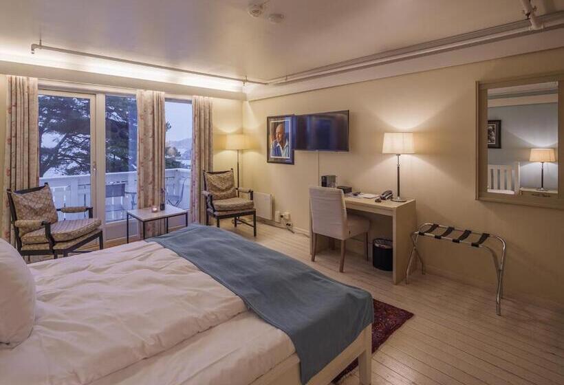 Номер Стандарт Вид на Море, Strand Hotel Fevik   By Classic Norway Hotels