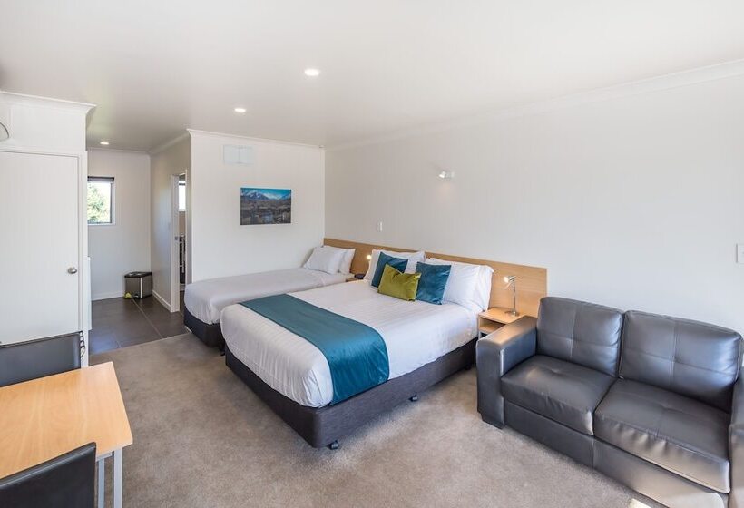 إستوديو قياسى, Taylors Motel