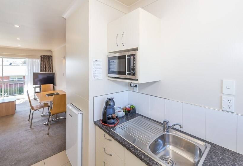 침실 1개 아파트, Taylors Motel