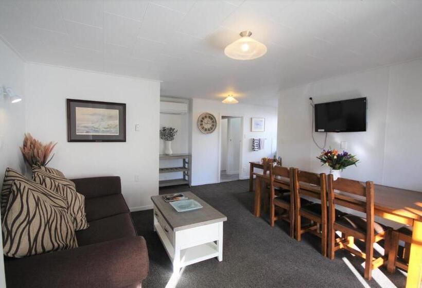 2人卧室家庭公寓, Beach Lodge Motels