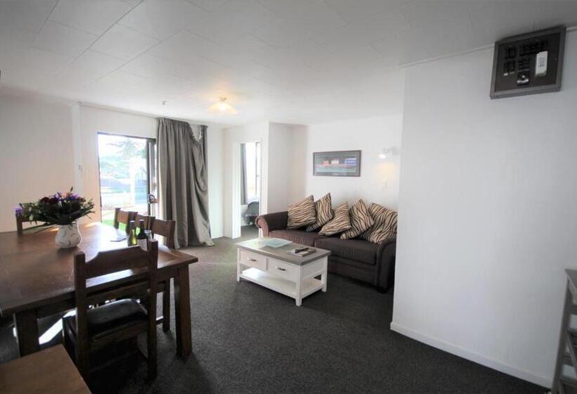 2人卧室家庭公寓, Beach Lodge Motels