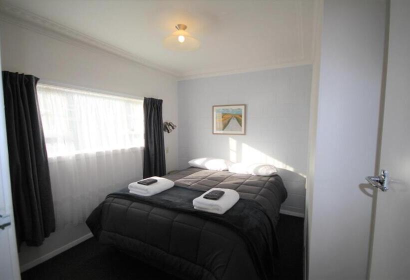 带2个卧室的公寓, Beach Lodge Motels