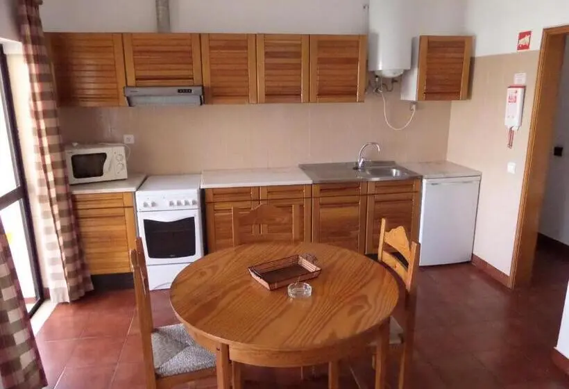 Huoneisto 3 Makuuhuonetta, Clube Alvorferias