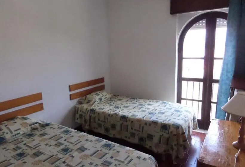 Huoneisto 3 Makuuhuonetta, Clube Alvorferias