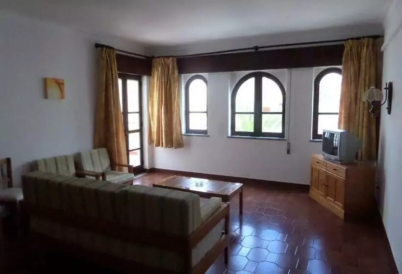 ２ベッドルームアパートメント, Clube Alvorferias