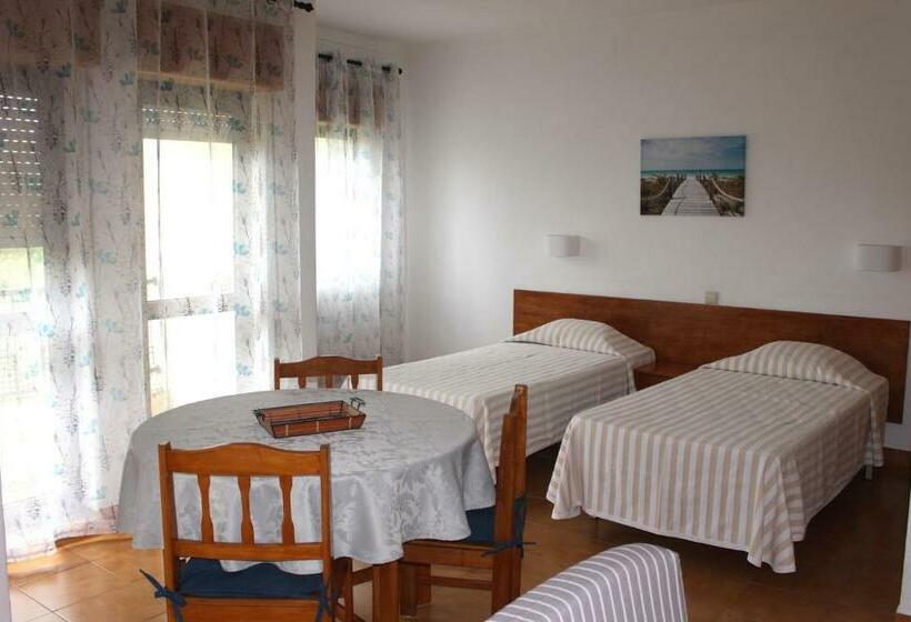 חדר סטודיו סטנדרד, Clube Alvorferias