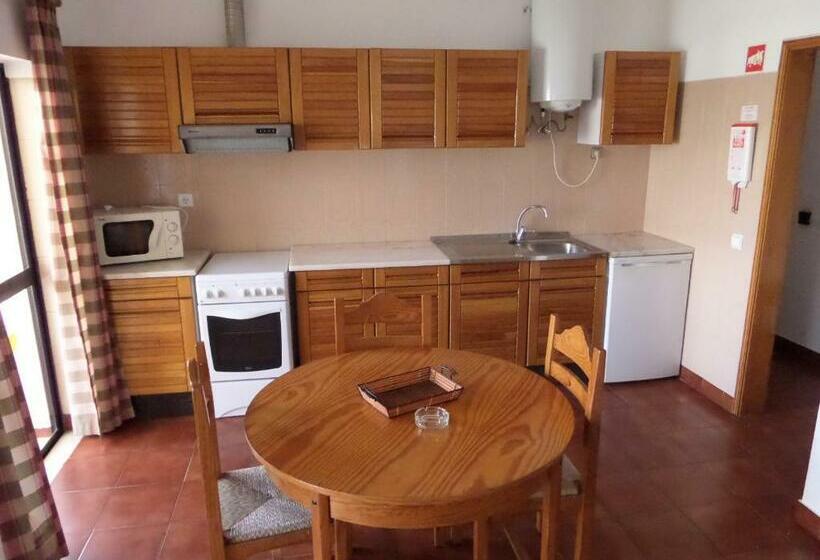 חדר סטודיו סטנדרד, Clube Alvorferias