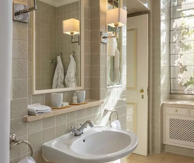 Quarto superior, As Janelas Verdes Inn  Lisbon Heritage Collection  Riverside
