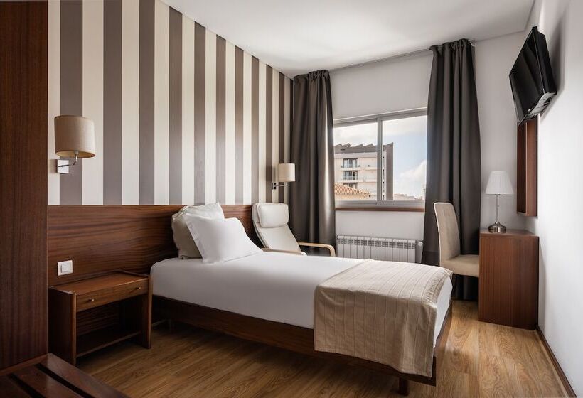 标准单人间, Crisol Tres Pastorinhos