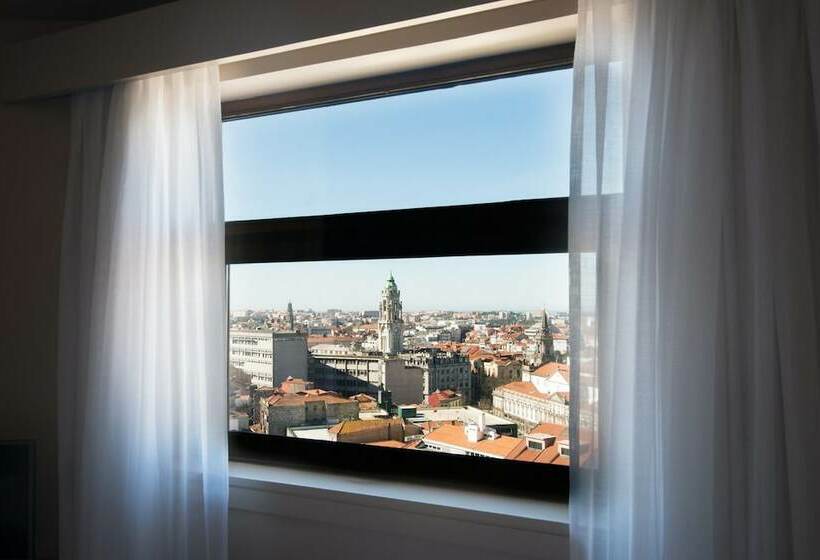 اتاق راحتی یک تخته, Dom Henrique Downtown