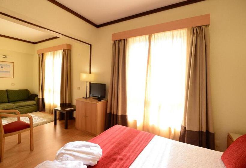 패밀리 룸, Dom Nuno