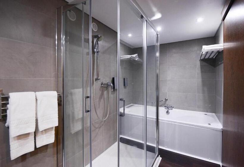 디럭스 스위트, Dom Nuno