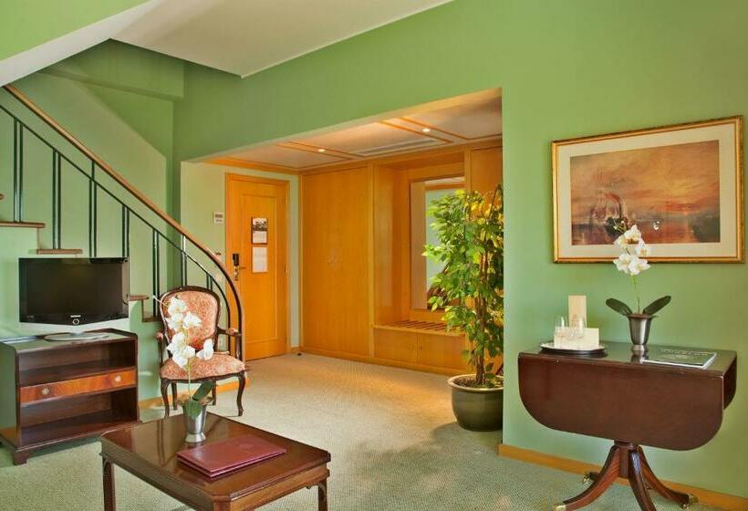 Люкс Дюплекс, Dos Templarios