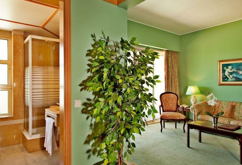 듀플렉스 스위트, Dos Templarios