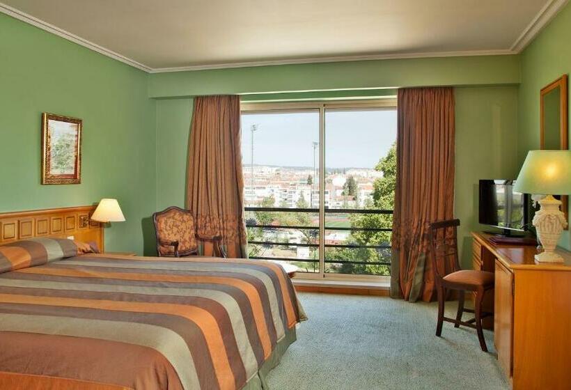 Люкс Дюплекс, Dos Templarios