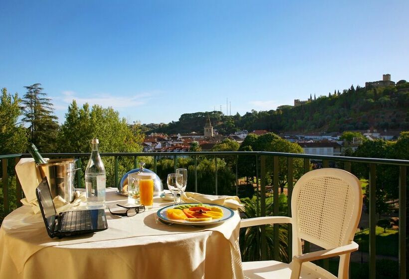 Люкс Дюплекс, Dos Templarios