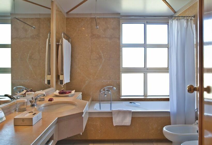 Номер Стандарт Индивидуальный, Dos Templarios