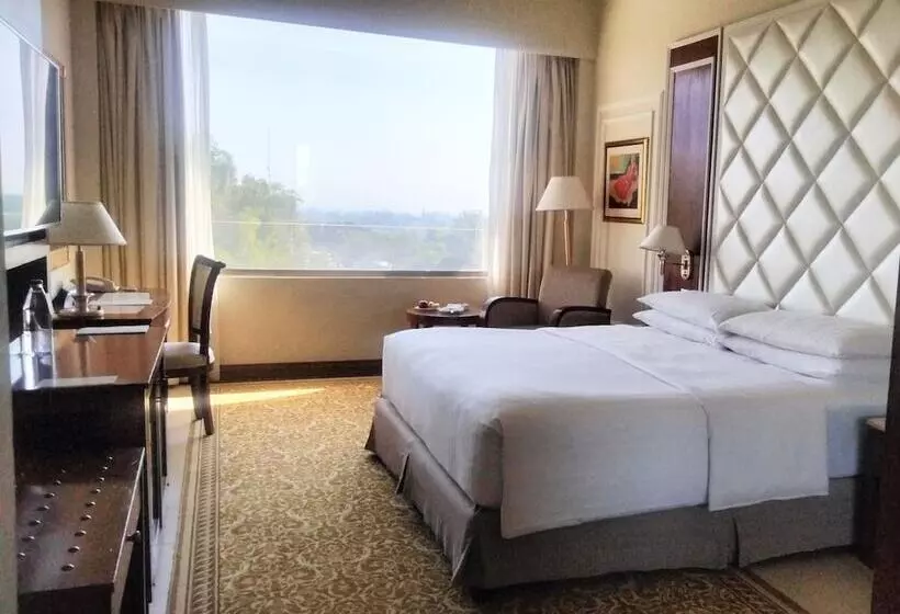 اتاق لوکس, Islamabad Marriott