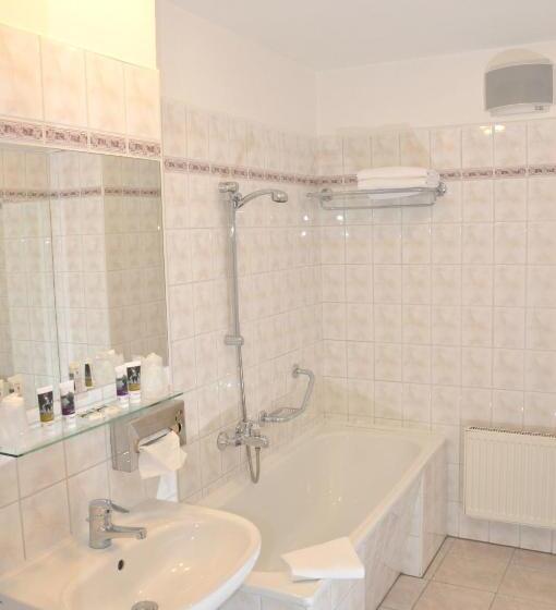 اتاق کلاسیک خانوادگی, Mercure Czestochowa Centrum