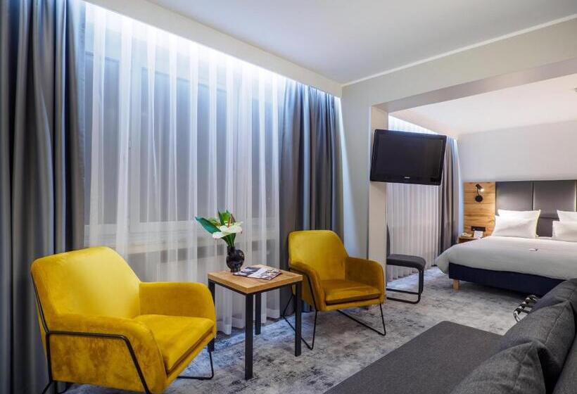 اتاق کلاسیک خانوادگی, Mercure Czestochowa Centrum