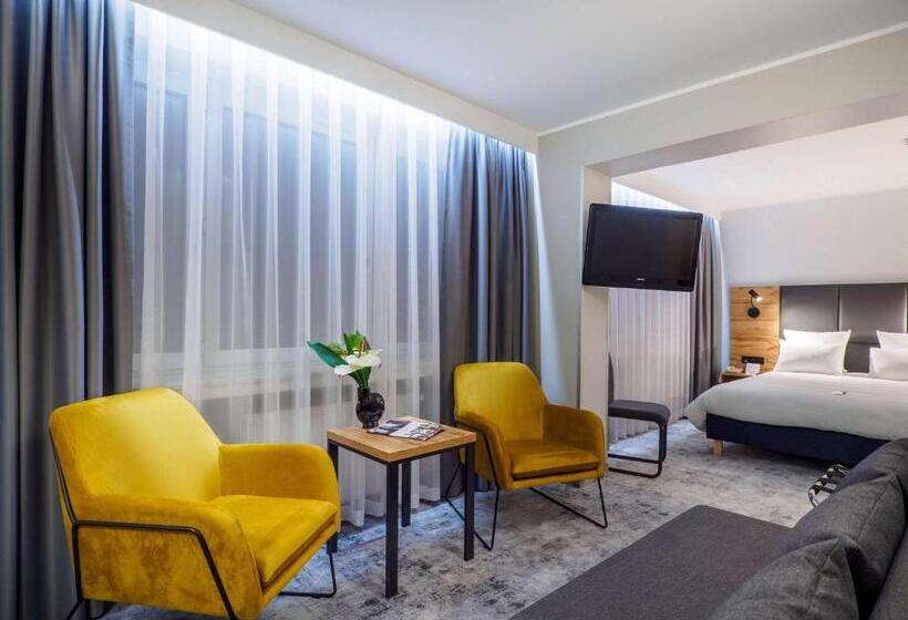 اتاق کلاسیک خانوادگی, Mercure Czestochowa Centrum