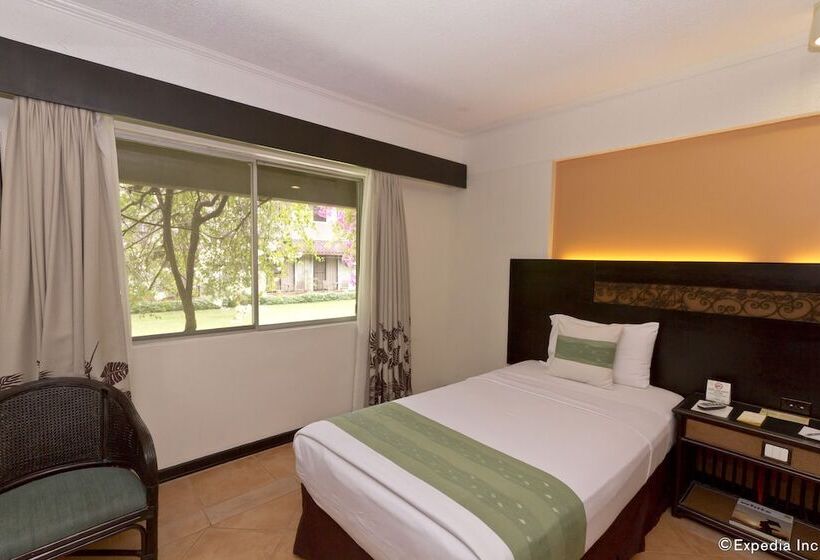 اتاق لوکس, Montebello Villa