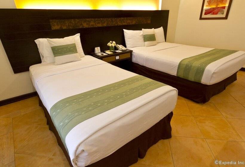 اتاق لوکس, Montebello Villa