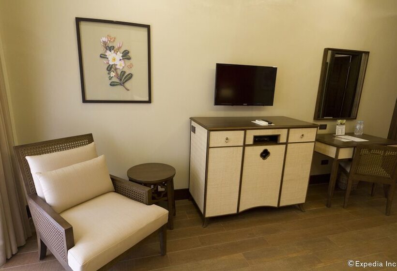 اتاق پرمیوم, Montebello Villa