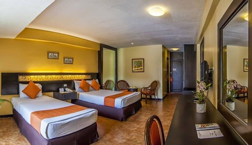 Premium Room Pool View, Montebello Villa