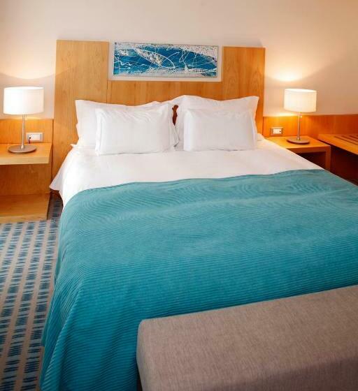 Номер Стандарт, Praia