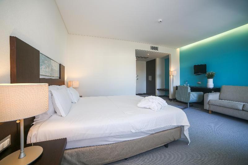 Номер Стандарт, Praia