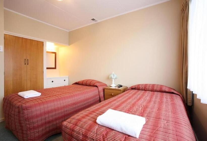 آپارتمان 1 خوابه, Coachmans Inn