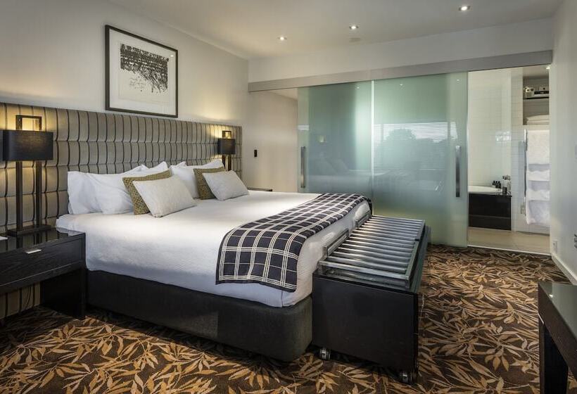 スイート, The George