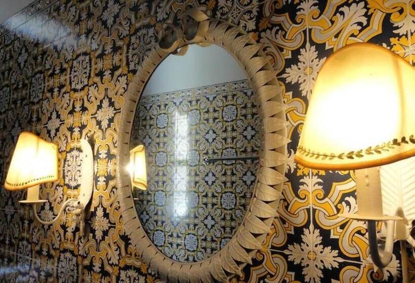 غرفة سوبيريور, The Literary Man Obidos