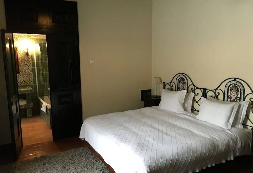 غرفة سوبيريور, The Literary Man Obidos