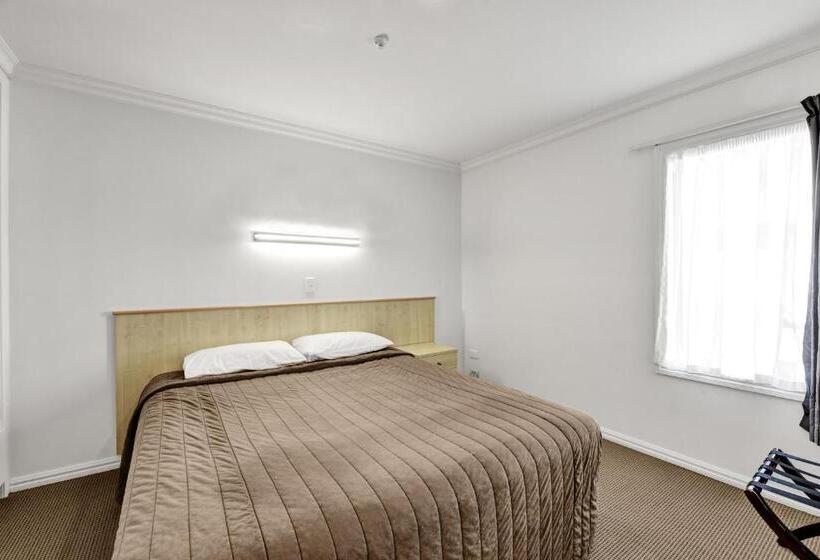 Апартаменты 3 Спальни, The Hotel Nelson