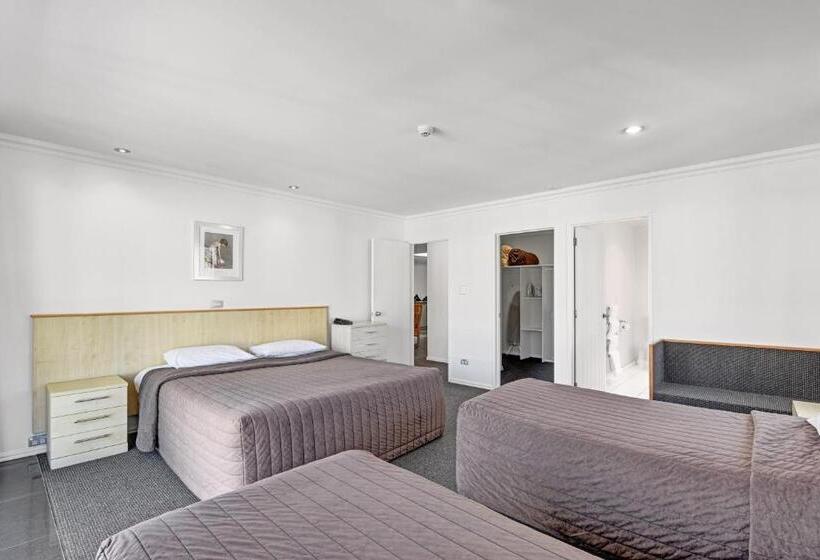 Апартаменты 4 Спальни, The Hotel Nelson