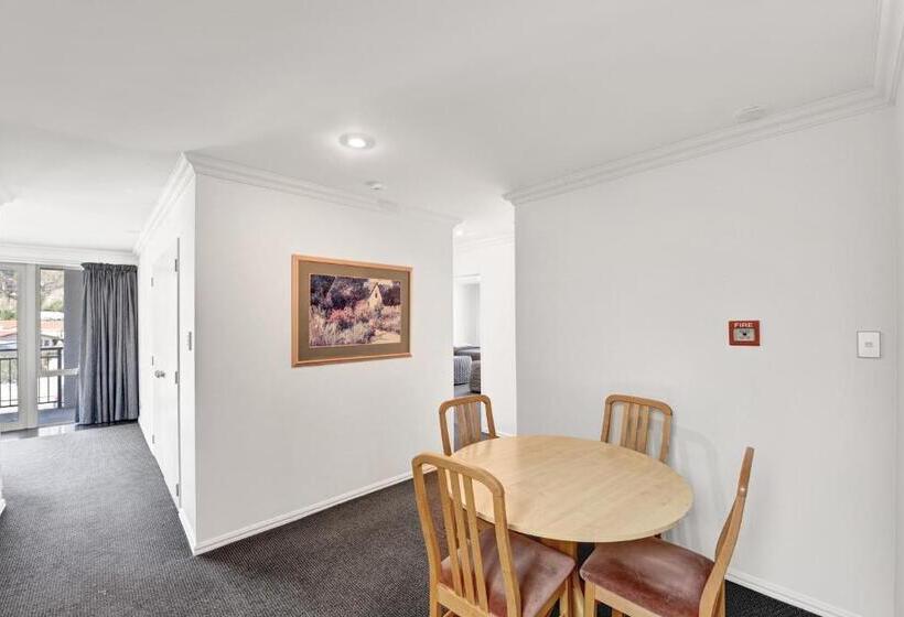 Апартаменты 4 Спальни, The Hotel Nelson