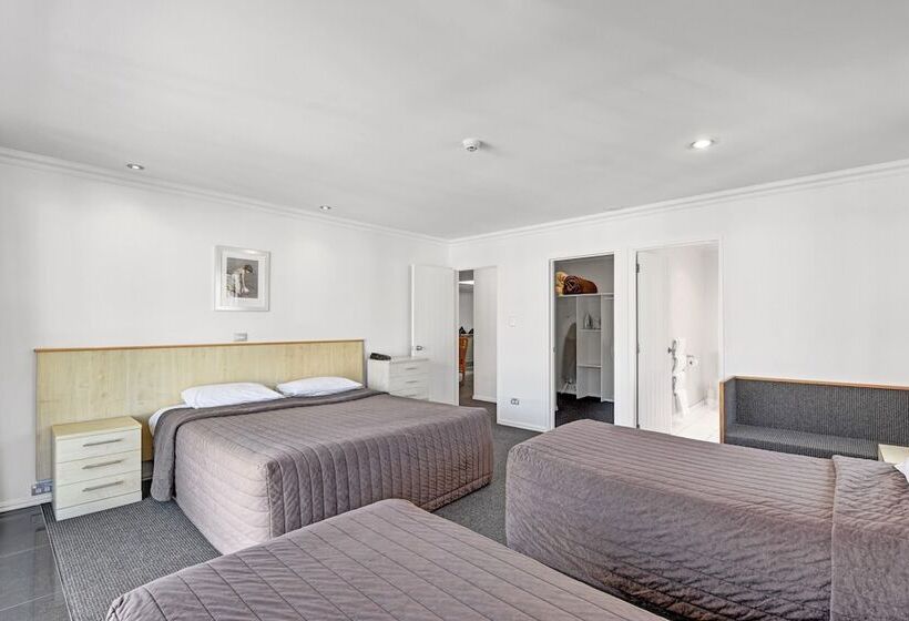 Апартаменты 4 Спальни, The Hotel Nelson