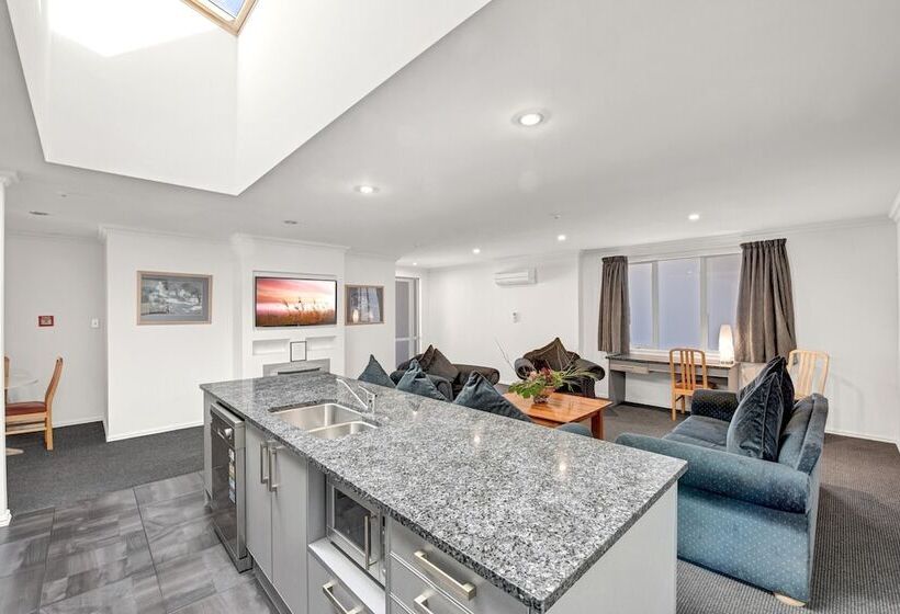 Апартаменты 4 Спальни, The Hotel Nelson