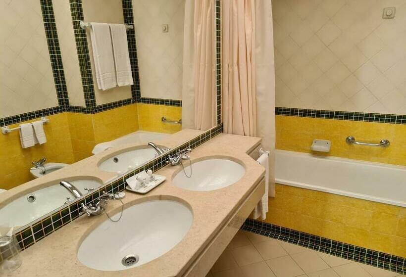 스탠다드 룸, Urgeirica